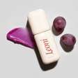 Leoni lança Lip Oil e traz de volta seus glosses mais famosos