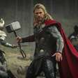 Físico calcula a densidade real do Mjolnir de Thor e descobre que o martelo da Marvel destruiria o planeta Terra ao cair no chão