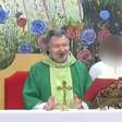 Padre vira alvo de investigação por denúncia de homofobia durante missa no DF: "Sapatão ganha eleição"
