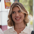 'Por Você': Leandra recebe flores, Glorinha sofre bullying e Pérola faz perguntas