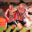 Flamengo segura Estudiantes em La Plata pela semifinal da Libertadores