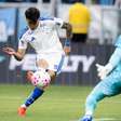Fora de casa, Cruzeiro vence Grêmio de virada com três de Kaio Jorge