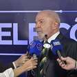 Lula usa 'gravata da sorte' em primeiro debate contra Flávio Bolsonaro; relembre vezes em que ele usou o item