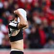 Zagueiro do Santos rebate pergunta após gol sofrido pelo Santos