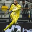 Everson viaja para Uruguai, mas não jogará City Torque x Atlético