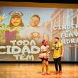 Cinderela e Flávio Andradde trazem comédia "Toda Cidade Tem" ao Recife nesta sexta (23)