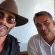 Gusttavo Lima grava vídeo com Flávio Bolsonaro: 'Colocar a minha vida'