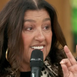 De volta na TV? Regina Casé fecha com emissora e ganha novo programa de auditório: 'Meu sonho'