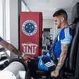Gabriel Pec enfrenta dificuldades na recuperação de cirurgia no Cruzeiro