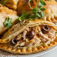 Tem frango desfiado em casa? Veja 3 receitas fáceis e ricas em proteínas para o lanche da tarde