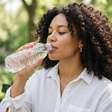 Infecções urinárias seguidas e menopausa: entenda essa relação