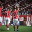 Vitória contra o São Bernardo garante Vila Nova ao menos no playoff da Série B