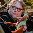 Guillermo del Toro, diretor, cai no choro ao falar sobre o futuro que os jovens herdam: "há uma sensação de que talvez o mundo vá acabar"