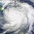 'Ciclone monstro' cancela 300 voos e coloca Taiwan e Japão em alerta