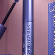 Too Faced lança máscara Better Than Sex em azul sofisticado