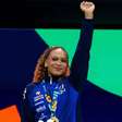 Rebeca Andrade é tricampeã mundial no salto e fatura décima medalha na competição na carreira