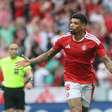 Internacional vence o Botafogo e pressiona rivais no Z-4