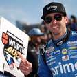 NASCAR Cup: Chase Elliott deixa disputa de Piloto Mais Popular em homenagem a Kyle Busch