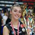 Vakifbank vê líbero se lesionar em vitória na Turquia