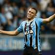 Carlos Vinicius comenta interesse do Atlético-MG: "Última vez que toco no assunto"