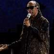Jay-Z recebe Dr. Dre e Snoop Dogg no último show da turnê; assista
