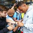 Grêmio chega a Curitiba 2 reforços e 5 desfalques para Renato