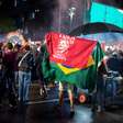 Apoiadores de Lula fazem festa na Avenida Paulista, em SP, após reeleição; veja fotos