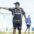 Cuca será obrigado a fazer alteração no time do Santos para o clássico contra o Palmeiras
