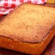 Bolo de aipim com coco bem fofinho, para você assar de forma simples e servir com um café
