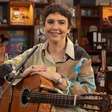 Adriana Calcanhotto estreia show intimista no Tiny Desk Brasil