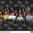 Quem estava ao lado de Flávio Bolsonaro no discurso da derrota