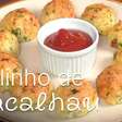 Bolinho de bacalhau crocante por fora e macio por dentro, um petisco rápido inesquecível