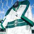 Torcida organizada vai até CT do Coritiba cobrar o elenco