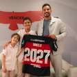 Flamengo anuncia renovação de Danilo até 2027