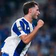 Porto marca em pênalti polêmico, vence Viseu e avança na Taça da Liga