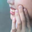 Sensibilidade nos dentes: causas, cuidados e quando procurar um dentista