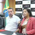 'Fugiu do País para não responder pelos seus crimes', diz Boulos sobre ida de Flávio Bolsonaro aos EUA