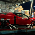 Esta Ferrari 849 Testarossa, de meio milhão de euros, estava pronta para voar de Frankfurt para o México, mas algo não batia