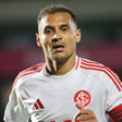 Alan Patrick culpa a arbitragem pela derrota do Internacional