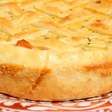 Empadão de camarão cremoso feito com massa podre que derrete na boca e recheio delicioso