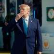 Partido de Trump investe quase R$ 1 bilhão em anúncios contra pessoas trans nos EUA