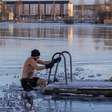 Sete dias entrando em água a 14 °C: o que o estudo mais recente sobre o "banho gelado" realmente diz (e o que não diz)