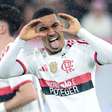 Samuel Lino faz dois, celebra fase e valoriza grupo do Flamengo
