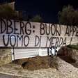 Em protesto, torcida despeja estrume na casa de dirigente na Itália