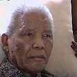 Mandela está em estado vegetativo, aponta documento