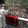 Papa faz oração do Angelus no balcão do Palácio São Joaquim