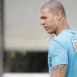 Nilton brinca com camisa no Cruzeiro: "a 19 não dá para tirar"