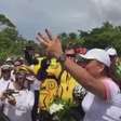 Ciclistas lembram colega morto com ato pacífico na Bahia