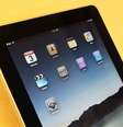 Nova geração do iPad chegou no mesmo dia do iPhone, mas discretamente em lojas online  Foto: Getty Images 