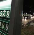 <p>No fechamento, as preferenciais da Petrobras caíram 4,87% e as ordinárias recuaram 4,52%</p>  Foto: Ricardo Moraes / Reuters